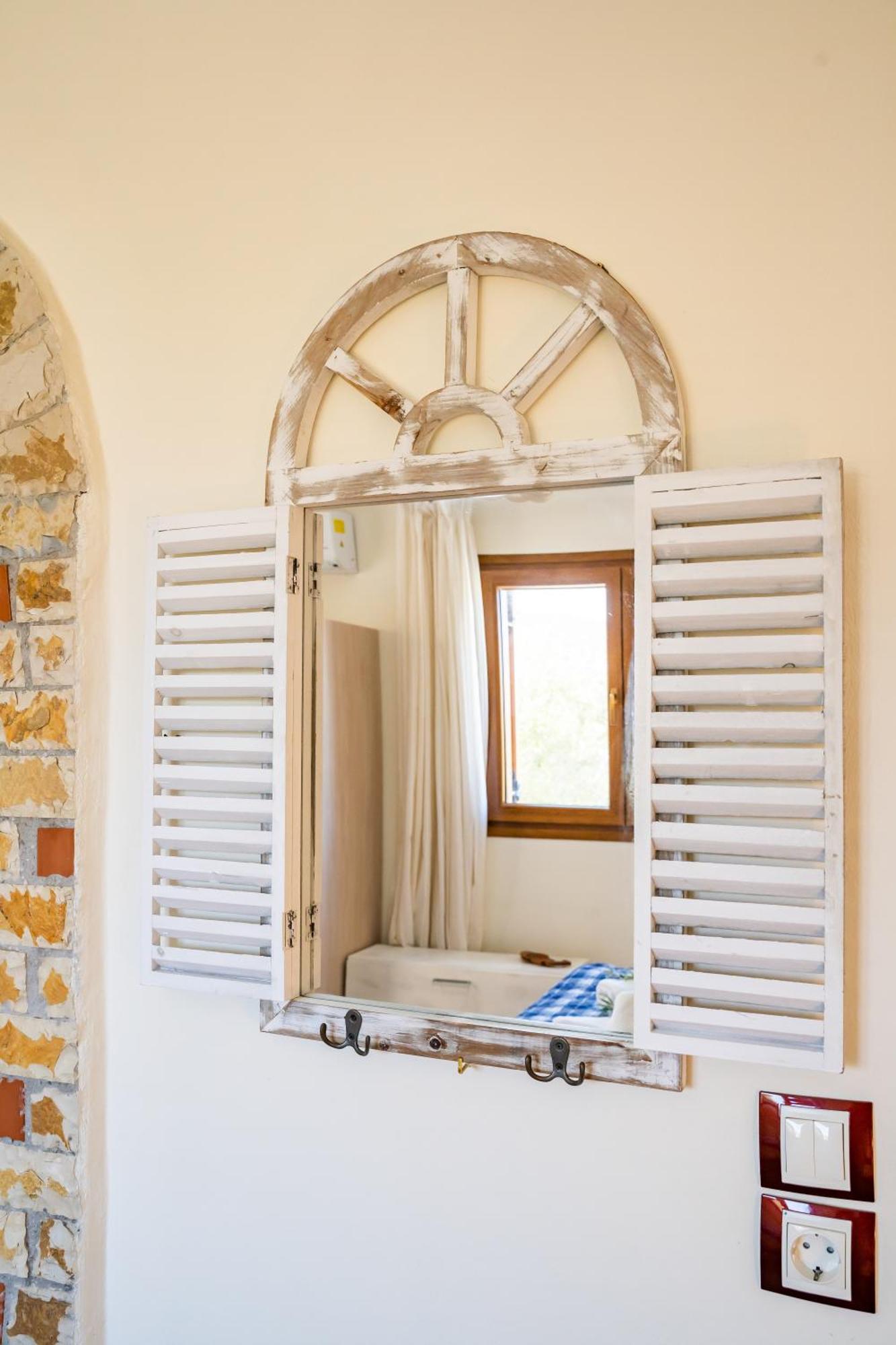Olive Studios Karpathos Studio #4 Buitenkant foto